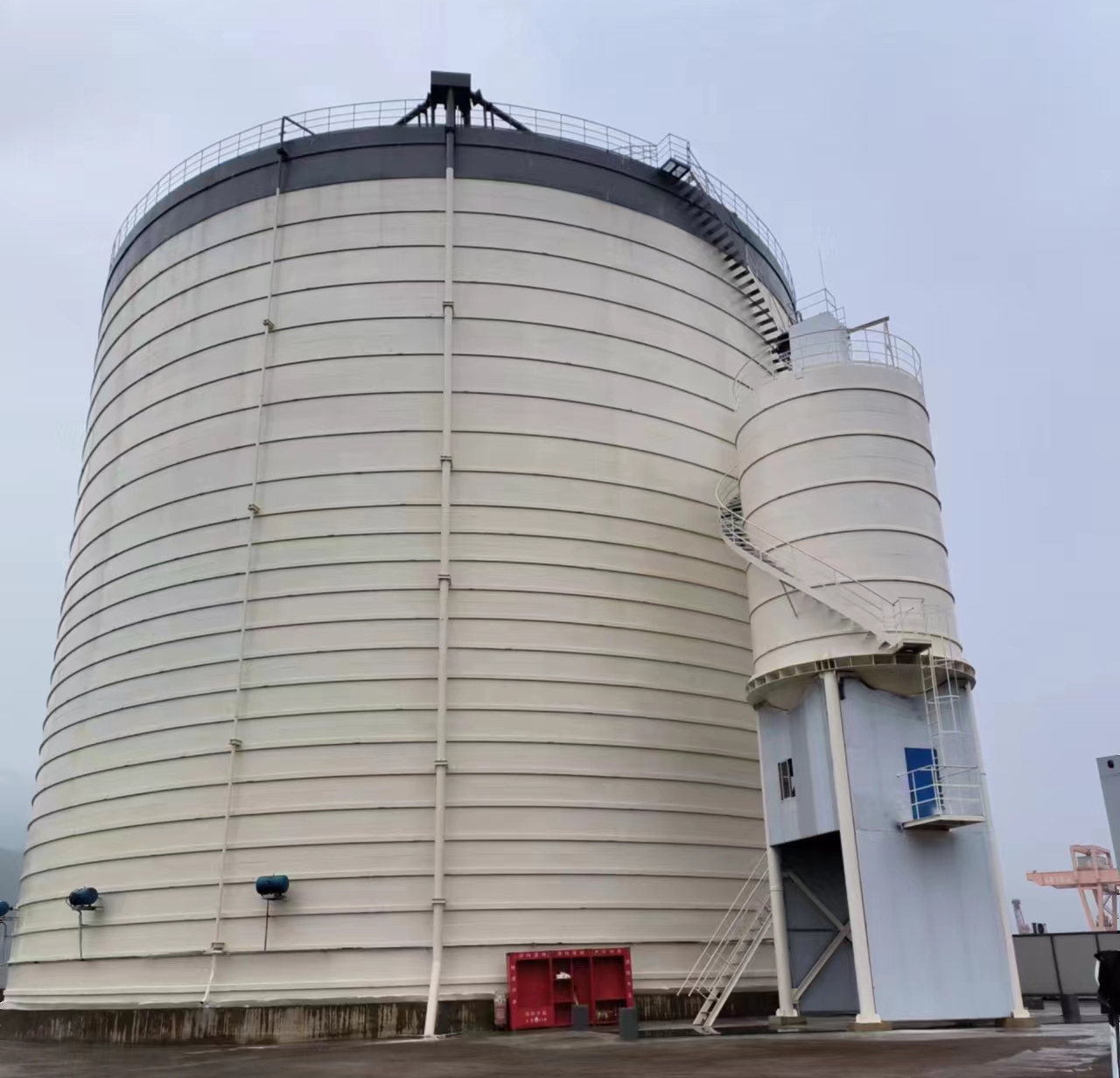 南朗镇10万吨水泥钢板库